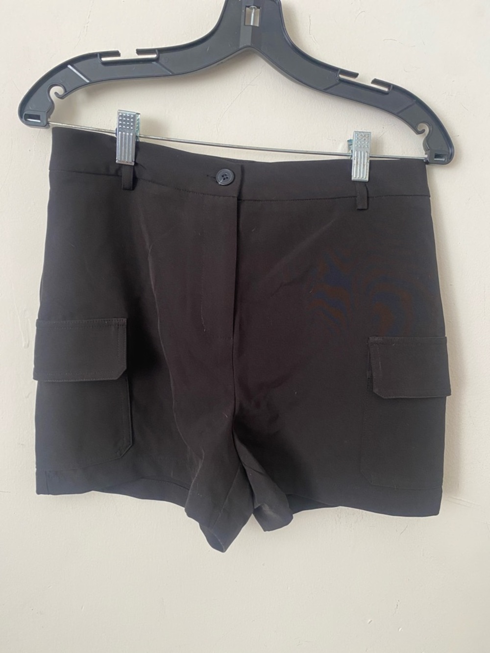 Black Women's Cargo Pocket Shorts